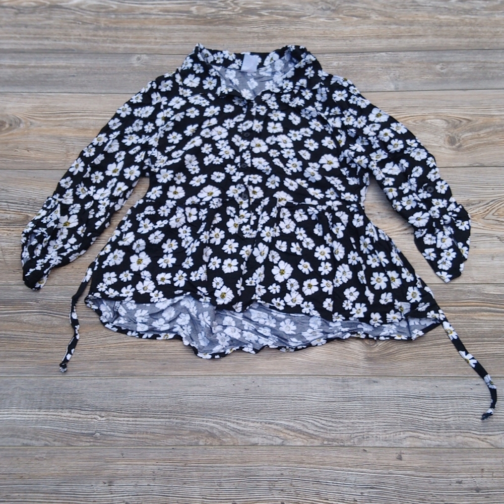 Flower Print Pattern Button Down Front Tie Back B… - image 2